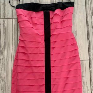 Betsy Johnson Tiered Ruffle Dress Size 8, Fuchsia Pink